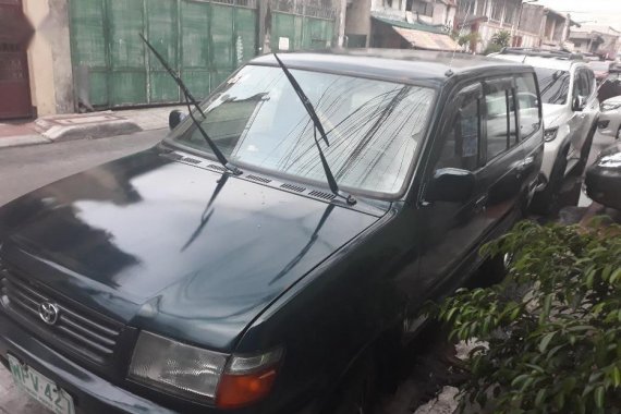 Selling 2nd Hand Toyota Revo 2000 in Quezon City