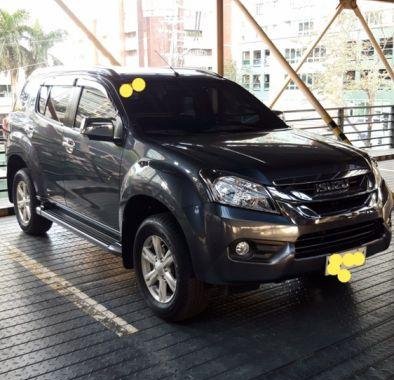 Selling Isuzu Mu-X 2016 Manual Diesel in Manila