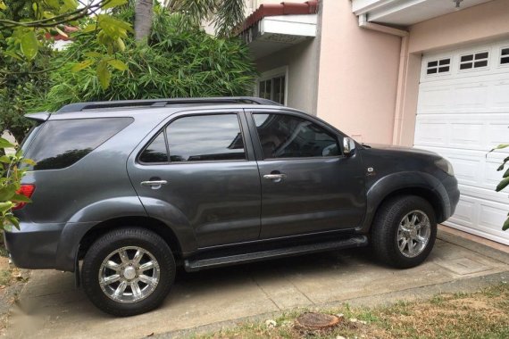Toyota Fortuner 2008 Automatic Diesel for sale in Makati