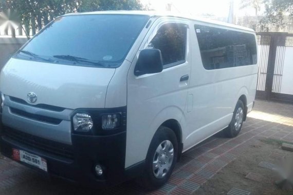 Selling Toyota Hiace 2018 Manual Diesel in Guiguinto