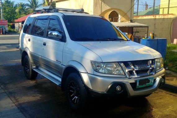 Selling 2nd Hand Isuzu Crosswind 2007 in Makati