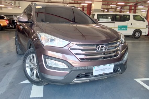 Selling Hyundai Santa Fe 2013 Automatic Diesel at 79018 km for sale