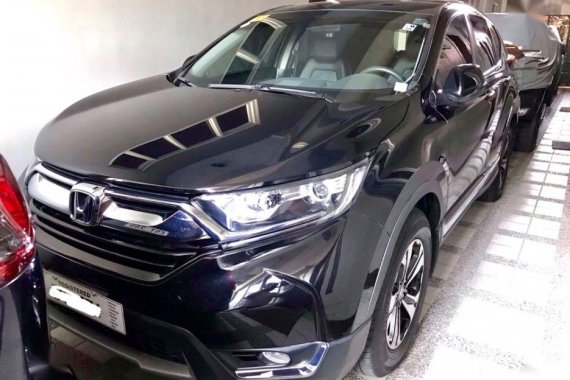 Selling Used Honda Cr-V 2018 in Makati