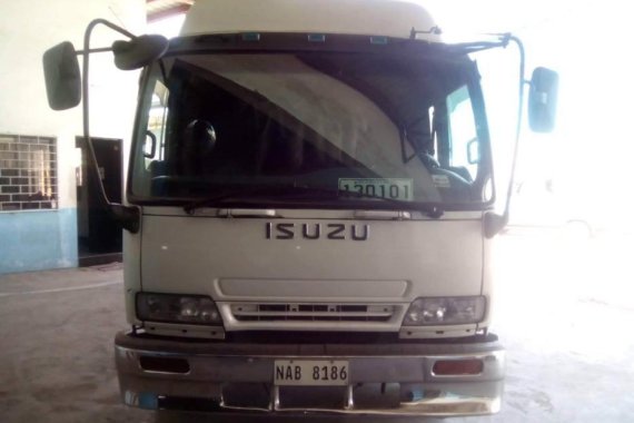 2nd Hand Isuzu Forward 2016 for sale in Guiguinto