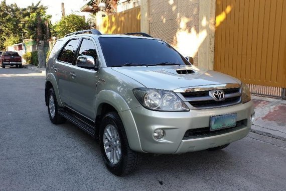 For sale Used 2005 Toyota Fortuner Automatic Diesel in Quezon City