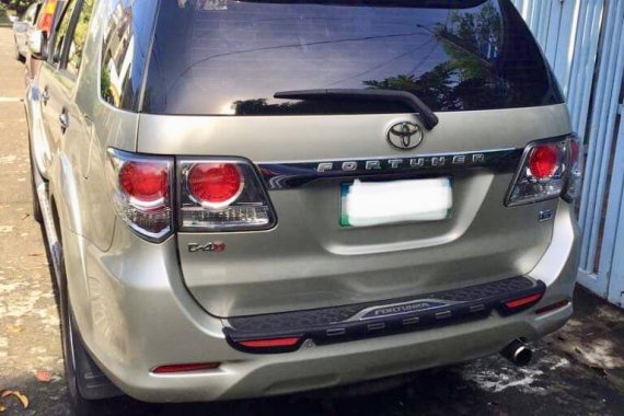 2nd Hand Toyota Fortuner 2013 Manual Diesel for sale in Laguna 