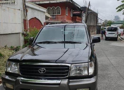 Selling Toyota Land Cruiser 2000 in Muntinlupa