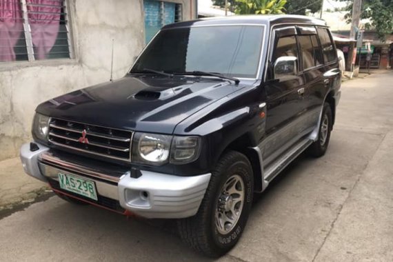 Selling Black Mitsubishi Pajero 1999 at 132000 km 