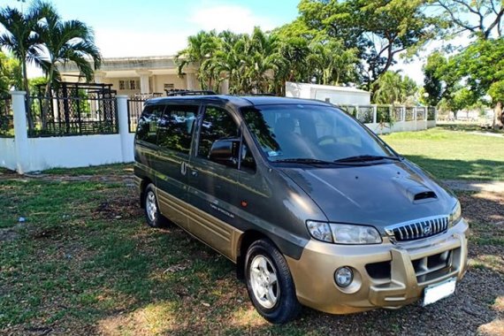 Sell Used 2001 Hyundai Starex 2001 Automatic Diesel in Alicia 