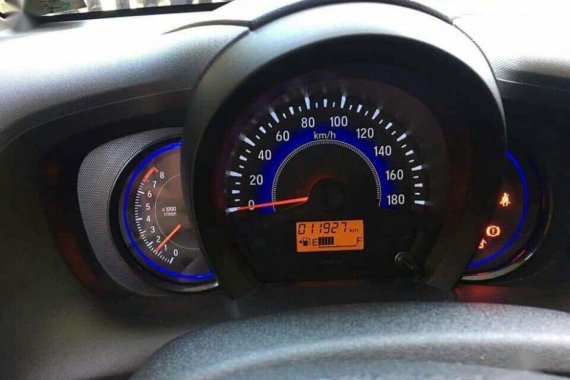 Selling 2nd Hand Honda Mobilio 2015 Automatic Gasoline at 20000 km in Trece Martires