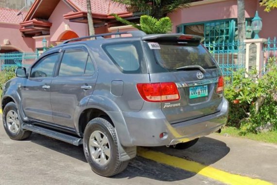 Selling Used Toyota Fortuner 2006 Automatic Gasoline