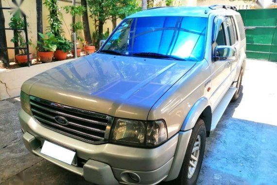 Selling Ford Everest 2005 Manual Gasoline in Quezon City