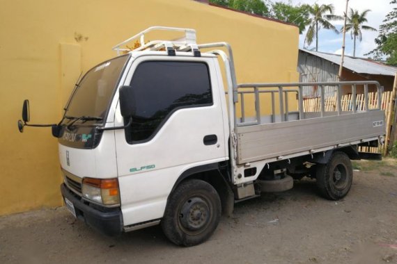 Selling Isuzu Elf 2017 Manual Diesel in Bacolod