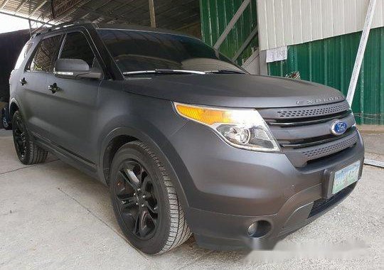 Black Ford Explorer 2013 at 50000 km for sale