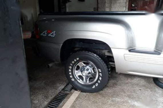 Selling Silver Chevrolet Silverado Automatic Gasoline in Marikina