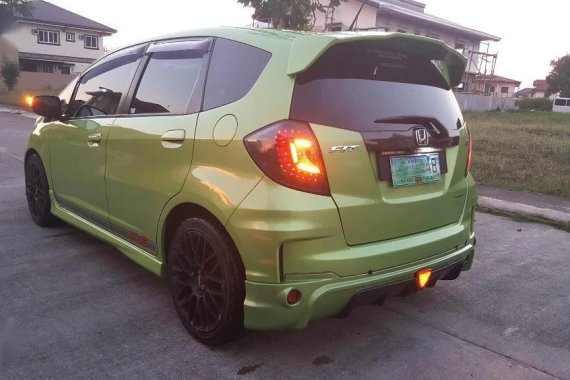 Selling Honda Jazz 2013 Automatic Gasoline in Biñan