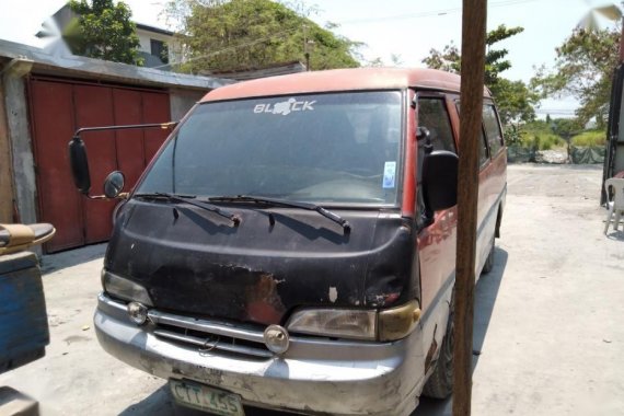 Selling 2nd Hand Hyundai Grace 2001 Van in Pateros