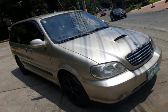 Selling 2001 Kia Carnival for sale in Teresa