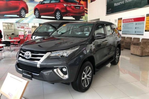 Selling Brand New Toyota Fortuner 2019 in Manila