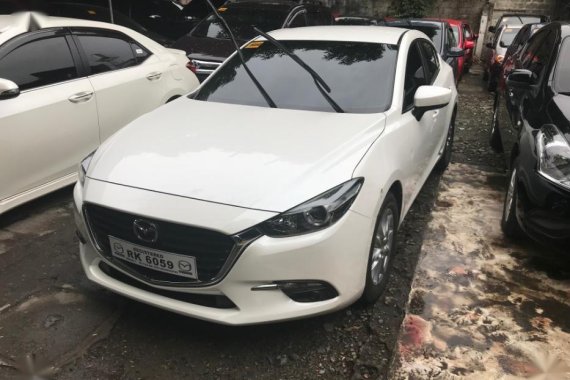 Selling Used Mazda 3 2017 Sedan in Quezon City