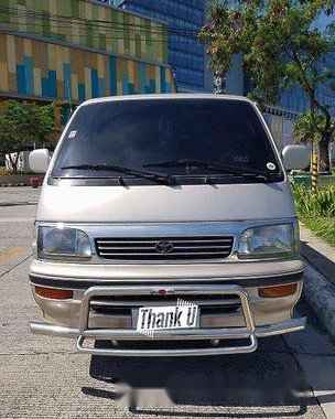 Selling Beige Toyota Hiace 1994