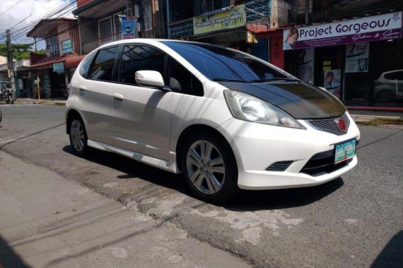 Selling Honda Jazz 2010 Automatic Gasoline