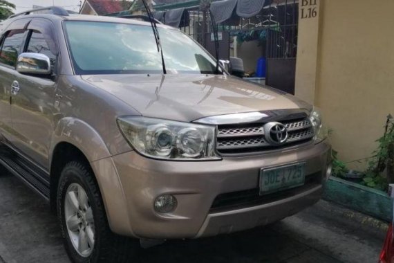 For sale 2009 Toyota Fortuner Automatic Diesel at 70000 km in Manila