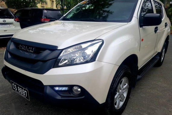 Selling Pearl White Isuzu Mu-X 2017 in San Pascual