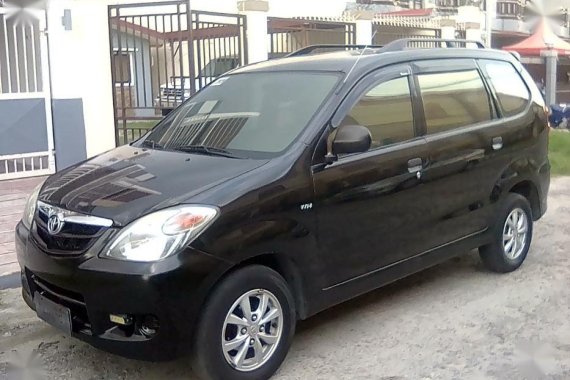 2nd Hand Toyota Avanza 2010 for sale in Angeles