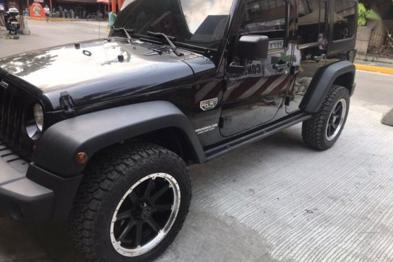 Selling Jeep Wrangler 2012 Automatic Gasoline in Manila