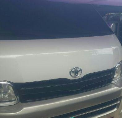 Selling Toyota Grandia 2012 Manual Diesel in Cabanatuan