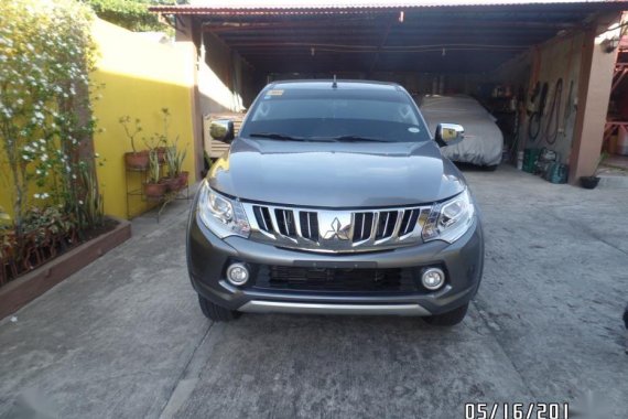 Selling 2nd Hand Mitsubishi Strada 2015 Manual Diesel in Tacloban