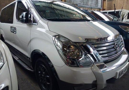 Selling White Hyundai Grand Starex 2015 for sale in Automatic