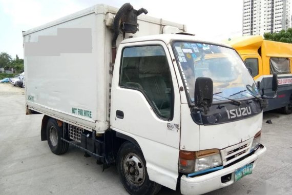 Selling 2nd Hand 2007 Isuzu Elf Van in Mandaue