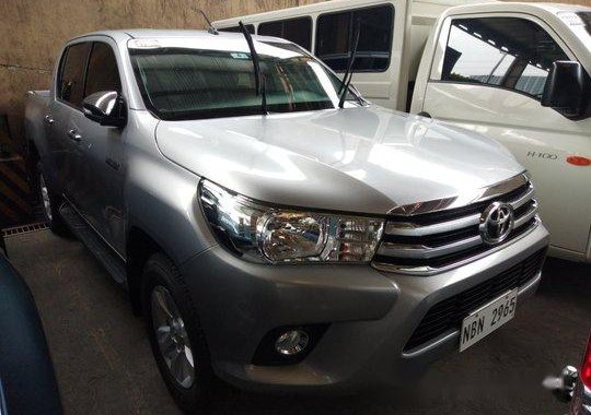 Selling Silver Toyota Hilux 2017 in Quezon City