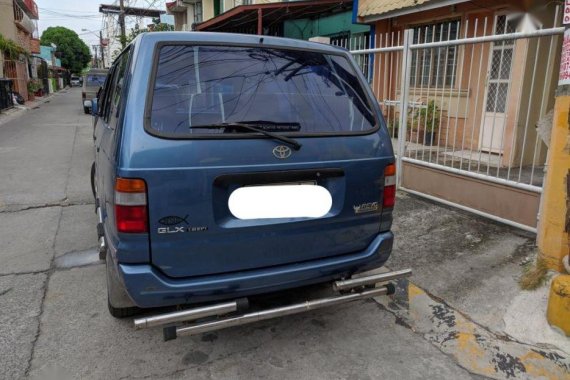 Selling 2nd Hand Toyota Revo 2000 in Makati