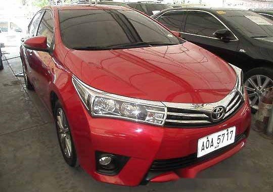 Selling Red Toyota Corolla Altis 2014 at 43344 km 
