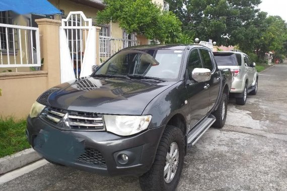 Sell 2nd Hand 2013 Mitsubishi Strada in Marikina