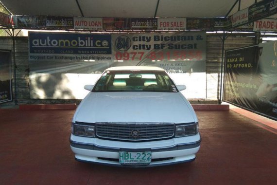 Selling Cadillac Deville 1994 at 300000 km for sale