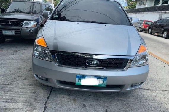 2nd Hand Kia Carnival 2013 Van for sale in Quezon City