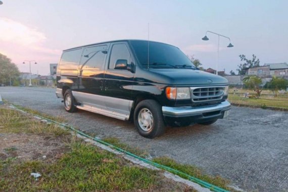 Selling 2nd Hand Ford Chateau 2001 at 130000 km in Bacoor