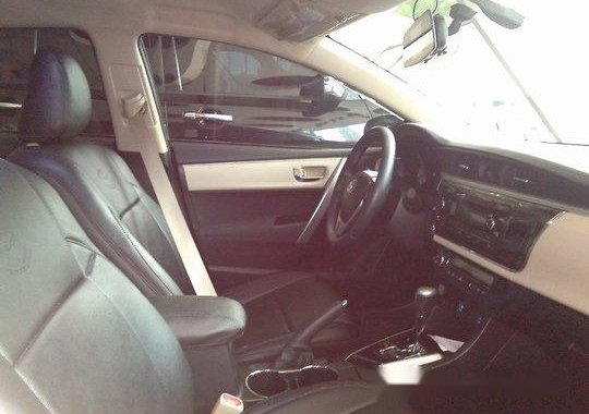 Black Toyota Corolla Altis 2017 for sale in Automatic