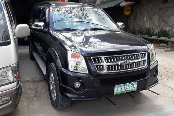 Selling Black Isuzu Alterra 2011 in Manila