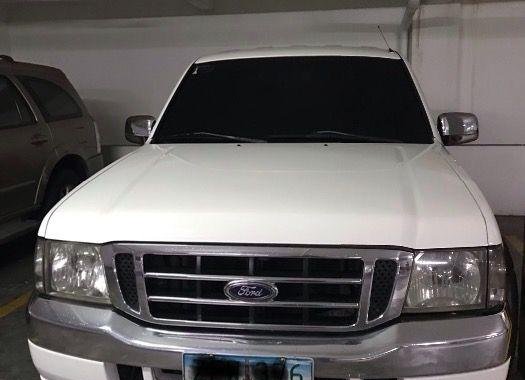 Selling White Ford Trekker 2006 Manual Diesel at 100000 km in San Juan