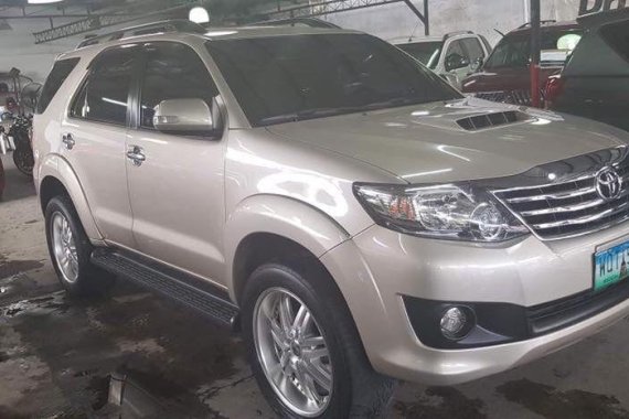 Selling Toyota Fortuner 2014 Automatic Diesel in Quezon City