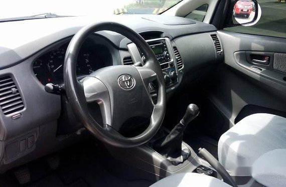 Sell Red 2014 Toyota Innova at Manual Diesel at 85000 km in Meycauayan