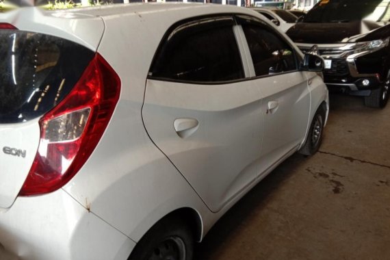 2nd Hand Hyundai Eon 2016 for sale in Quezon City