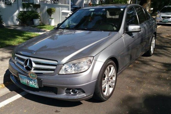 Selling Grey Mercedes-Benz C200 2009 at 68000 km for sale in Muntinlupa