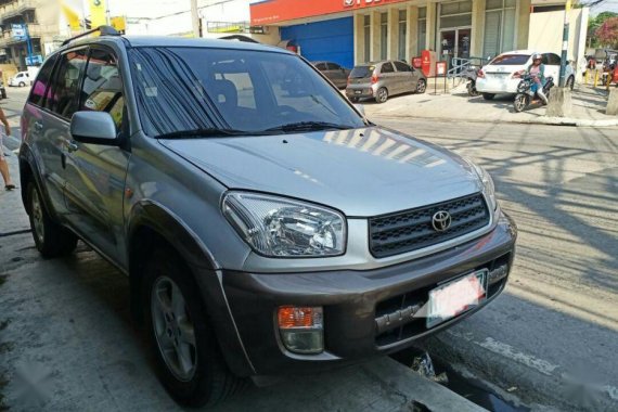 Selling 2nd Hand Toyota Rav4 2000 in Malabon