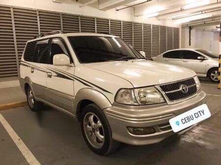 Selling 2nd Hand Toyota Revo 2004 in Cebu City